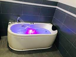 Chế tạo lắp đặt Bồn Tắm Nhựa